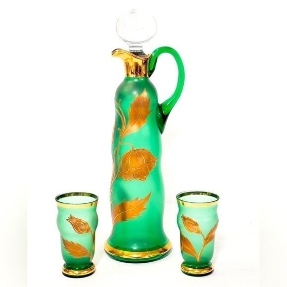 Green Frosted Bohemian Green Glass
With Gold Leaves Pitcher & Glass
Cocktail Set - Picture 1 of 8